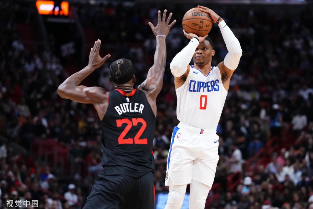 秀赛季初期 秀赛季初期