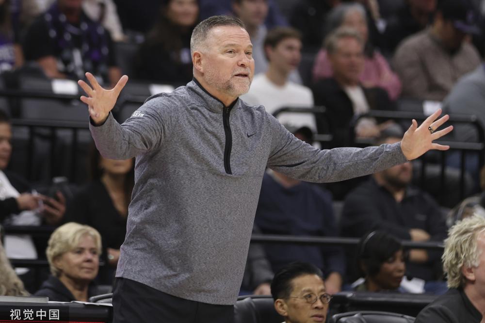 的舞台上 的舞台上